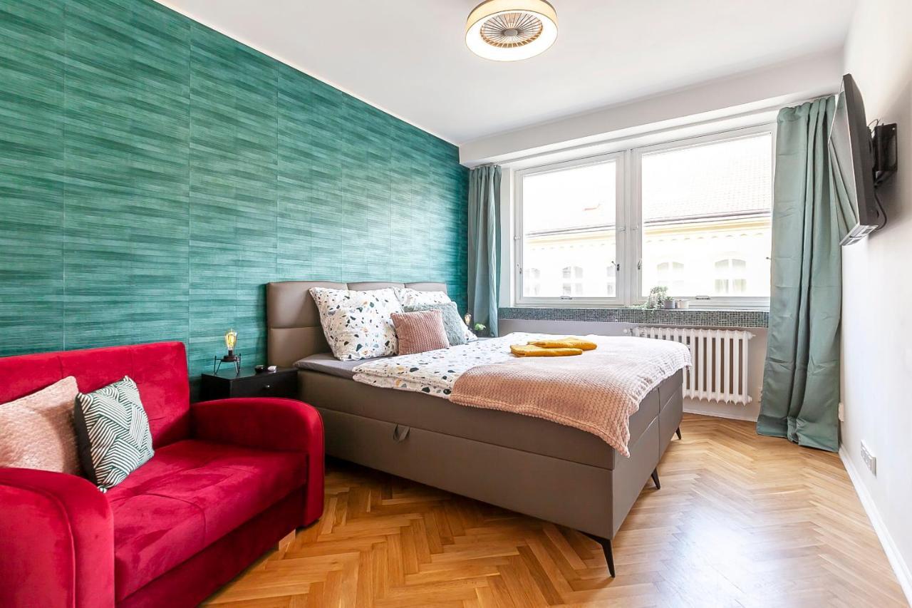 Popular Location / Street View / 4 Ppl / Netflix Apartment ปราก ภายนอก รูปภาพ